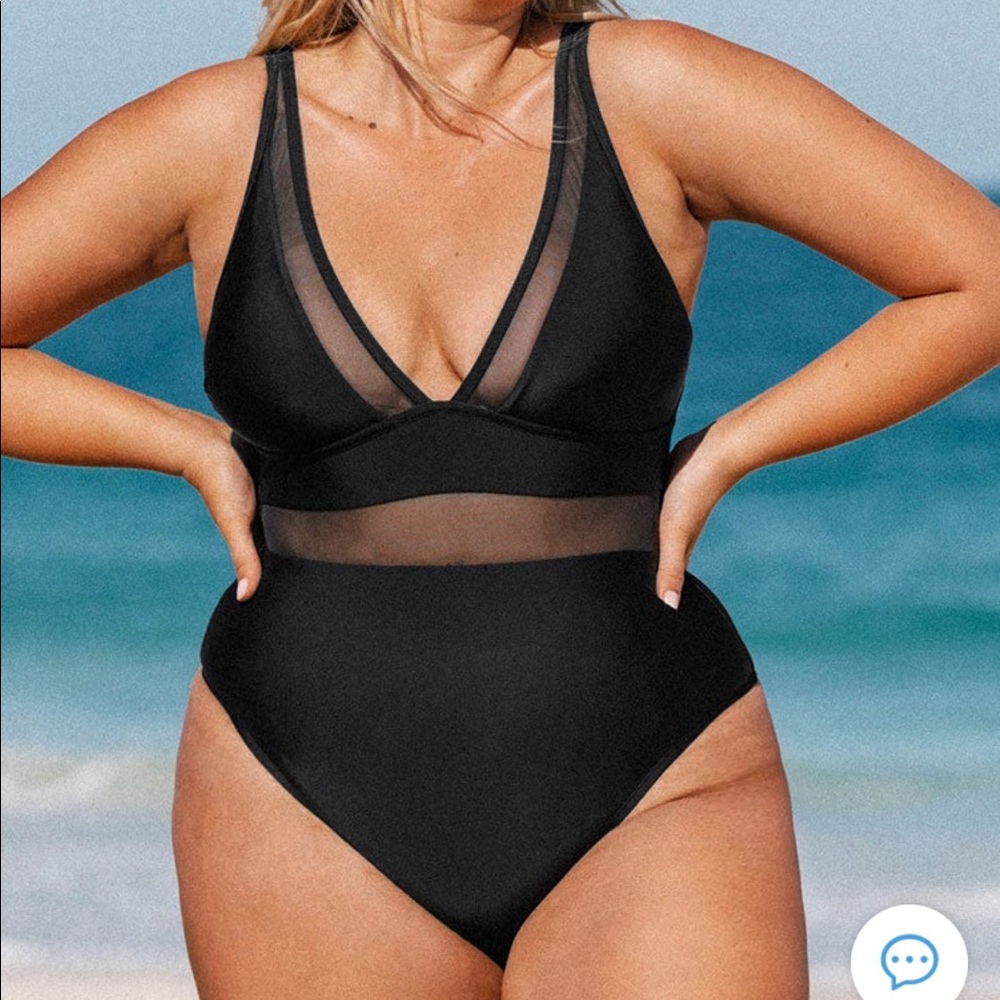 Cupshe Solid Mesh Panel One Piece